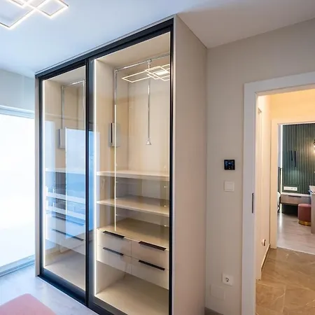 Apartment Hilltop Jakuzzi Penthouse